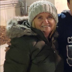 Meet your Posher, Angie